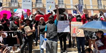 Padres de familia de la UAEH se suman a movimiento estudiantil
