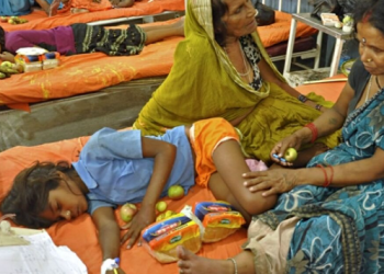 Más de 100 niñas hospitalizadas por una posible intoxicación en una escuela de la India