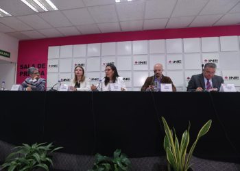 Invita INE a ciudadanía residente en el extranjero a informarse para votar en 2024