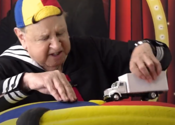 VIDEO: “Kiko” pide a migrantes cruzar legal a EU