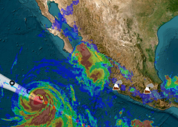 El huracán Jova crece a categoría 5 en el pacífico mexicano; piden extremar precauciones