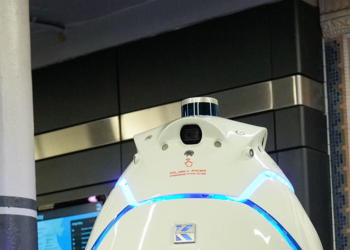 Un robot policía patrullará estación de Metro