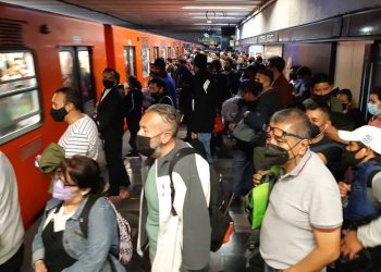 Usuarios denuncian saturación en estas líneas del Metro