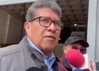 Monreal expresa preocupación por la posible salida de Ebrard