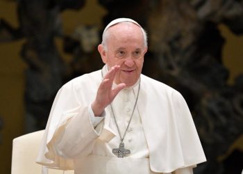 Papa Francisco asegura que África no es una mina que explotar ni una tierra que saquear
