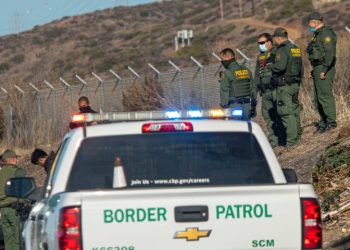 Estados Unidos y México intensifican cooperación en San Diego contra traficantes de personas