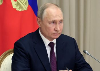 Putin se reúne con recién elegidos líderes de las cuatro regiones anexionadas por Rusia