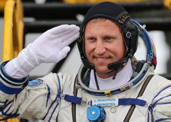 Cosmonauta ruso destaca buenas relaciones entre los tripulantes de la EEI pese a la guerra