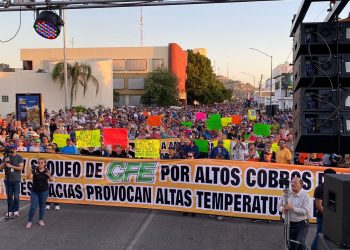 En Sonora protestan en las calles por altos cobros de electricidad