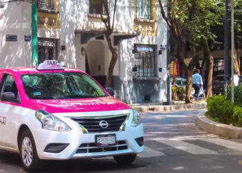 Va nueva regulación para taxis de plataformas y ciclotaxis