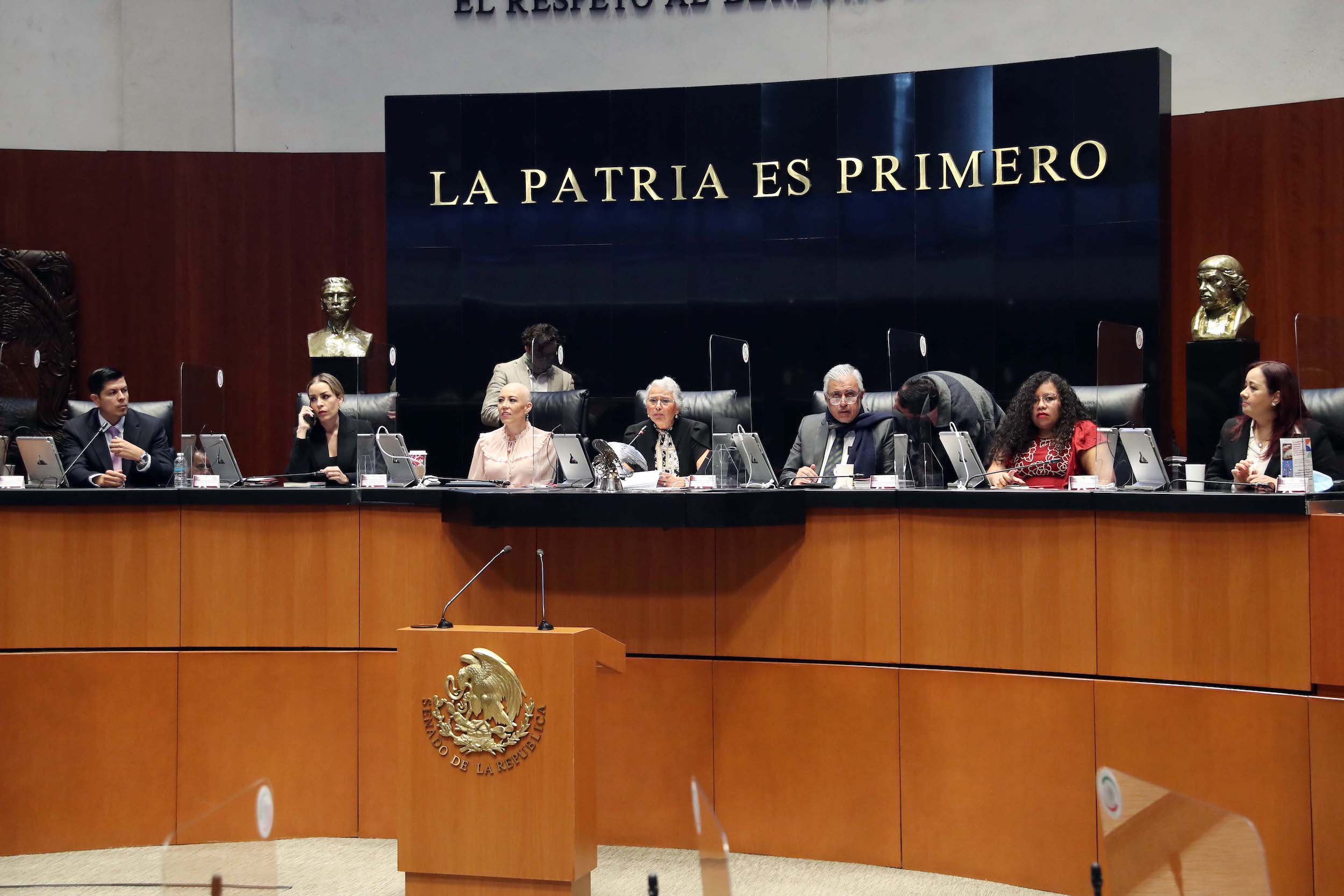 Diputados Aprueban Desaparecer Fideicomisos Del PJF; Magistrado Sale En ...