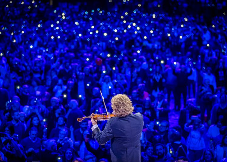 140319, Lissabon: Andre Rieu in Lissabon. Foto: Marcel van Hoorn.