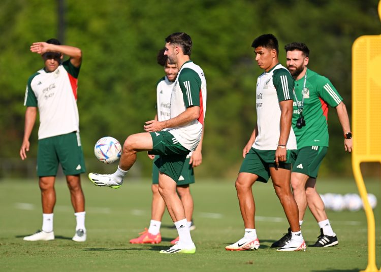 Santiago Gimenez, Jesus Gallardo during the Mexican National Team (Mexico) Training prior to the International Friendly match against the Uzbekistan National Team, at Childrens Healthcare of Atlanta Training Ground, on September 11, 2023.



Santiago Gimenez, Jesus Gallardo durante el Entrenamiento de la Seleccion de Mexico (Seleccion Mexicana) previo al partido amistoso internacional contra la Seleccion de Uzbekistan, en el Campo de Entrenamiento de Atencion Medica infantil de Atlanta, el 11 de septiembre de 2023.