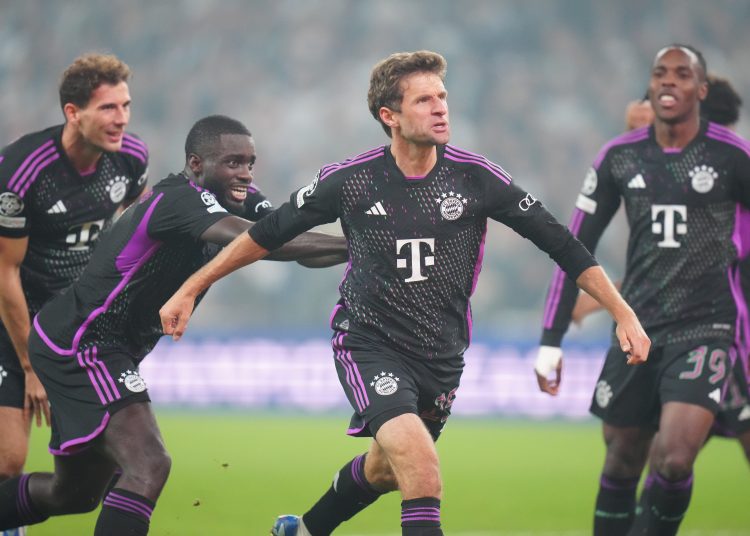 Copenhagen (Denmark), 03/10/2023.- Thomas Mueller of FC Bayern Munich celebrates Mathys Tel's 2-1 goal during the UEFA Champions League Group A soccer match between FC Copenhagen vs Bayern Munich in Copenhagen, Denmark, 03 October 2023. (Liga de Campeones, Dinamarca, Copenhague) EFE/EPA/Liselotte Sabroe DENMARK OUT