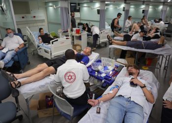 Al menos 250 muertos en Israel y 232 palestinos en Gaza en la nueva guerra