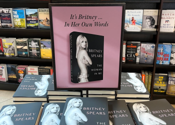Sale a la venta el libro con las memorias de Britney Spears