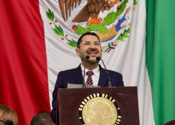 El jefe de gobierno capitalino informó que no aumentarán las tarifas del transporte público