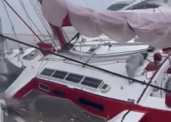 Huracan Norma provoca daños a embarcaciones atracadas en la Bahía de La Paz