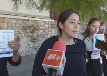 Familiares de desaparecidos se manifiestan afuera de la Casa de Gobierno de Tamaulipas