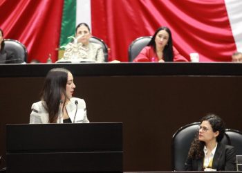Concluyó comparecencia de Luisa María Alcalde y celebró una resolución de la Corte