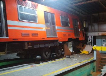 Metro CDMX investiga choque de tren en área de talleres