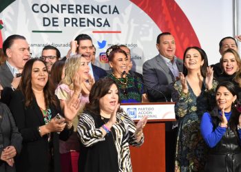En el PAN y Morena intercambian legisladores. Adela Ramos habla maravillas del blanquiazul y pestes de quien la llevó a la curul