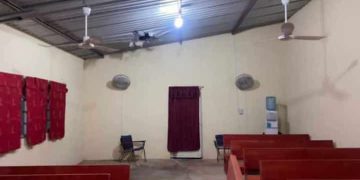Atacan con drones capilla en Michoacán
