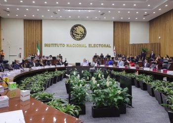 Prepara INE conteos rápidos de tres elecciones federales y 9 gubernaturas