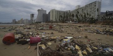 Telmex y Telcel restablecen servicios en Acapulco tras paso de Otis