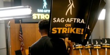 El Sindicato de Actores de Hollywood en huelga reanuda las negociaciones con los estudios