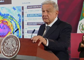 López Obrador advierte que la comunicación se perdió por completo por el huracán Otis