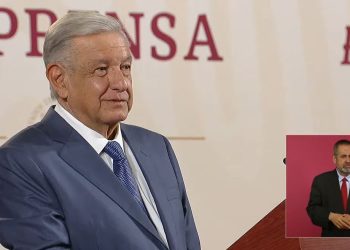 López Obrador asegura que es prioridad poner de pie a Acapulco tras daños por huracán Otis