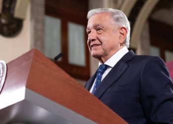 INE ordena eliminar la “posdata” de la conferencia matutina del presidente