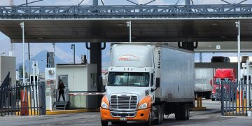 Casi 21 mil exportaciones no han podido cruzar por Ciudad Juárez: Sotelo