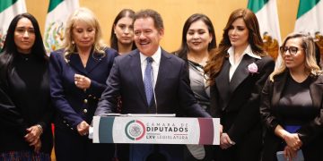 Aprueban Diputados Ley de trata; Gloria Trevi celebró y pidió aplicarla en breve