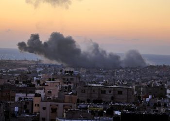 Ejército israelí eleva a 239 el número de secuestrados por Hamás