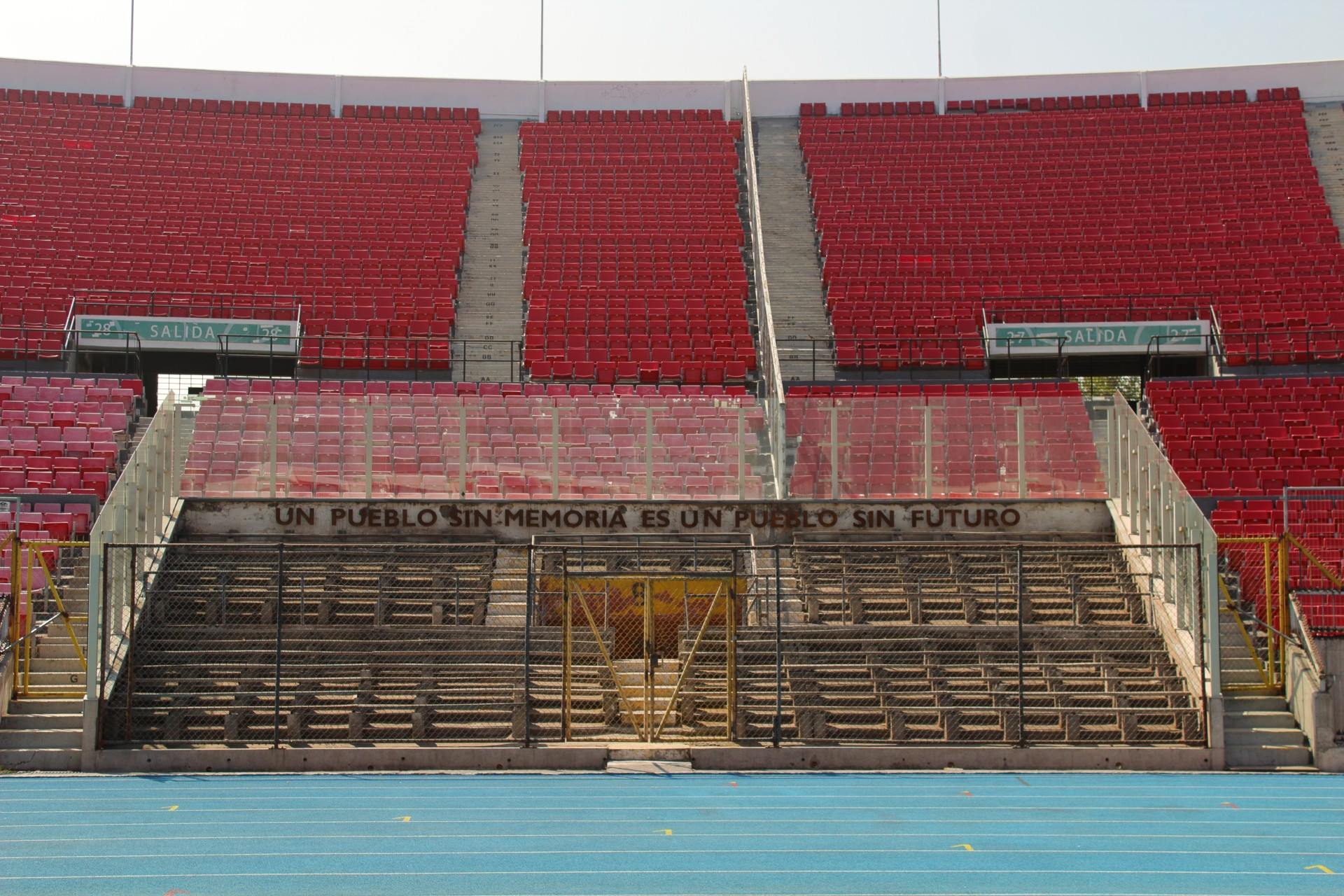 Estadio Nacional De Chile Primer Lugar De Memoria En Recibir Unos