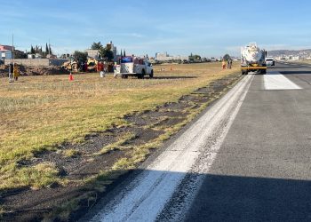 Suspenden clases en tres colonias de Pachuca por fuga de hidrocarburo en el aeropuerto de Hidalgo