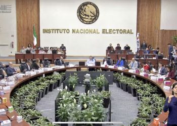 Aprobó INE paridad en gubernaturas y CDMX, Morena avaló PAN impugnará