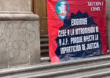 Protestan Trabajadores del PJF por extinción de 13 de los 14 fondos y fideicomisos que pretende la Cámara de Diputados