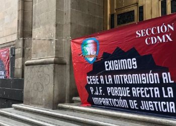 Trabajadores del Poder Judicial se manifiestan en distintas ciudades de México