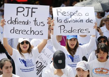 López Obrador atribuye al bloque conservador la protesta del Poder Judicial