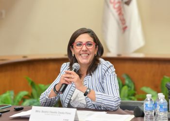 ¿Por qué el INE ordenó a AMLO eliminar la posdata de su Conferencia Matutina? Claudia Zavala consejera del INE nos explica