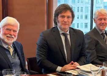 Milei almuerza con Bill Clinton durante su visita a Nueva York