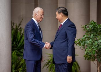 Biden y Xi Jinping reafirman su deseo de tener una conversación “franca”