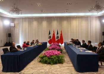 López Obrador invita a Xi Jinping a México durante reunión centrada en el fentanilo