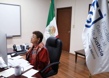 Ernestina Godoy aseguró que no existe persecución política, ni se crean delitos en entrevista