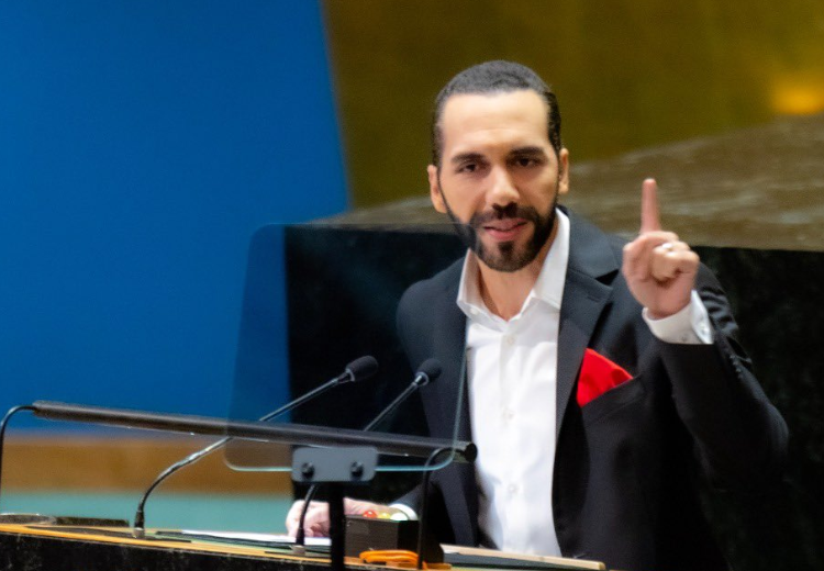 FOTO @nayibbukele
