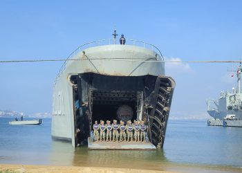 Arriba el buque de la Marina “Isla Tiburón” con ayuda para damnificados de Acapulco