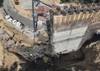 Desplome de andamio deja seis heridos en obras de la vía Pachuca-Huejutla